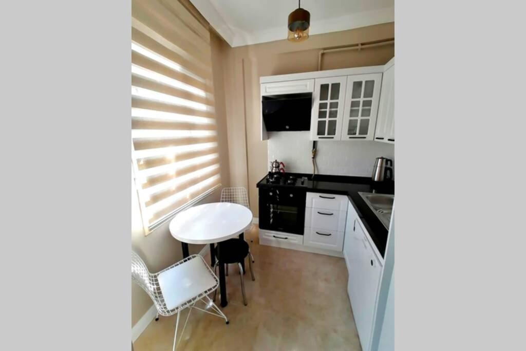 Khalkedon Flat 2 - Kadikoy'Deki Konaklama Adresiniz イスタンブール エクステリア 写真